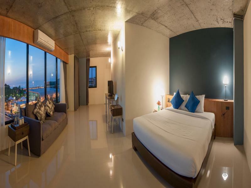 The Sixteenth Naiyang Beach Hotel Sha Plus Nai Yang Exterior foto